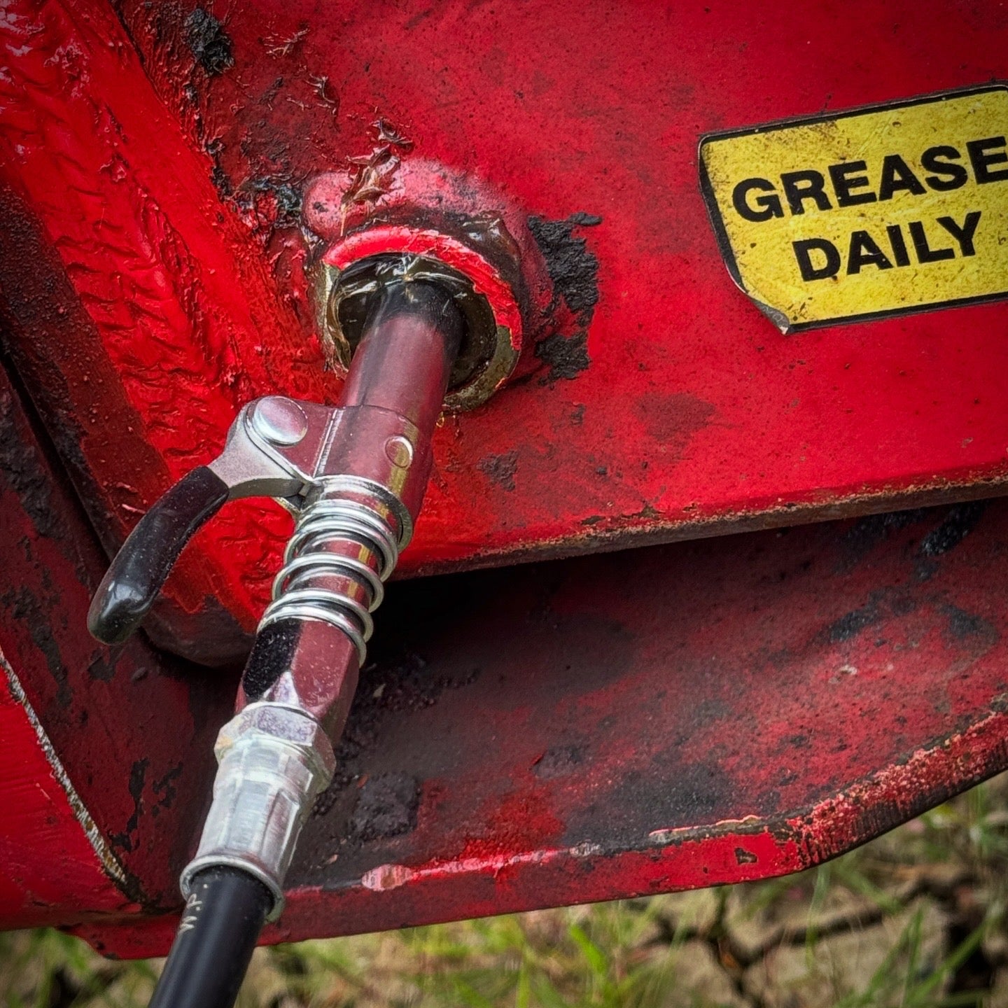 Locking Grease Gun Coupler