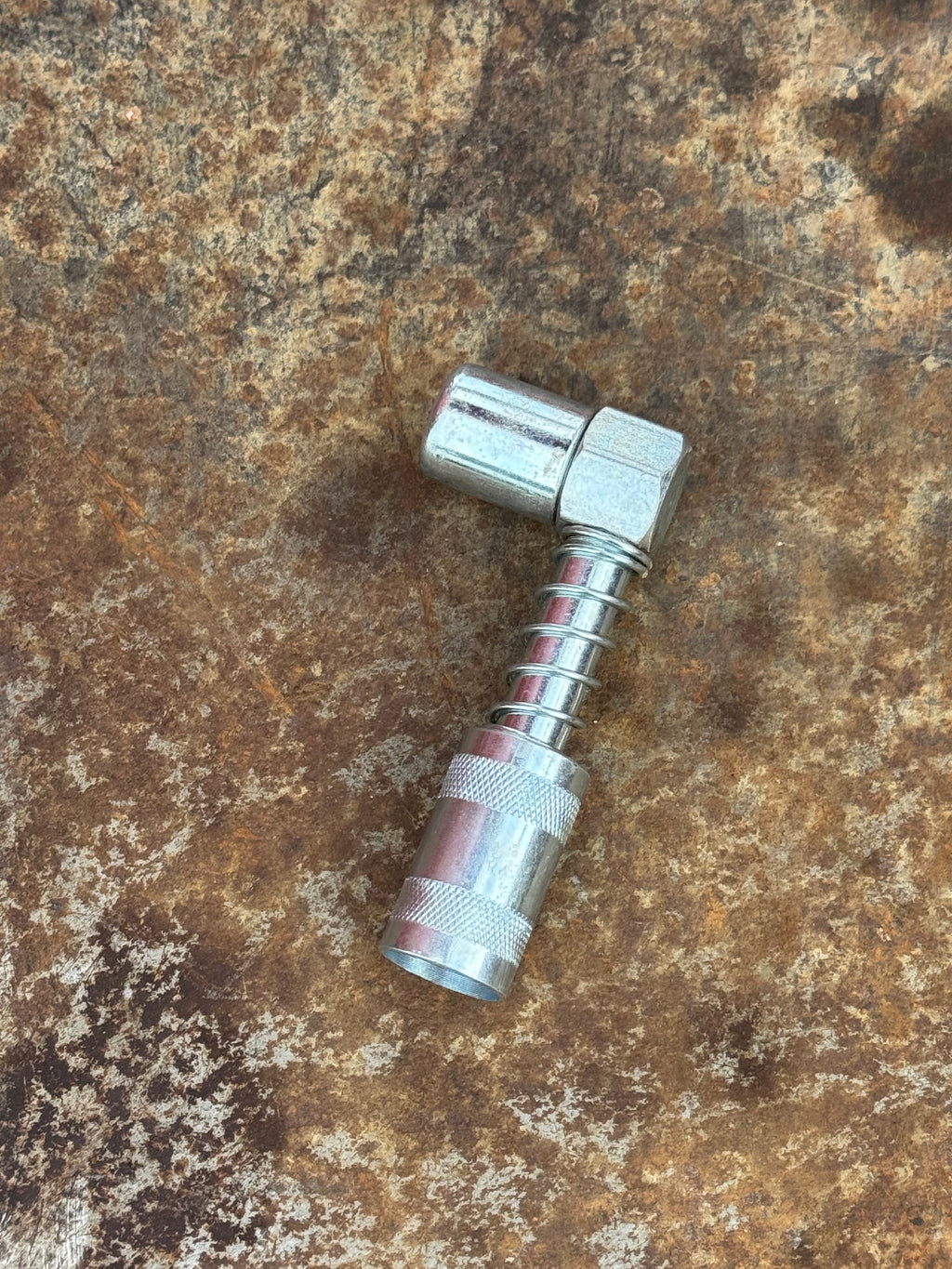 90° Grease Coupler